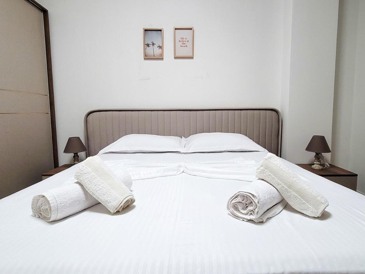One-Bedroom Gem By The Square ติรานา ภายนอก รูปภาพ